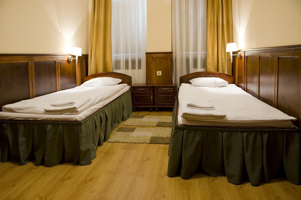 Hotel Kresowianka Быдгощ Экстерьер фото