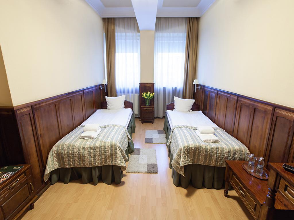 Hotel Kresowianka Быдгощ Экстерьер фото