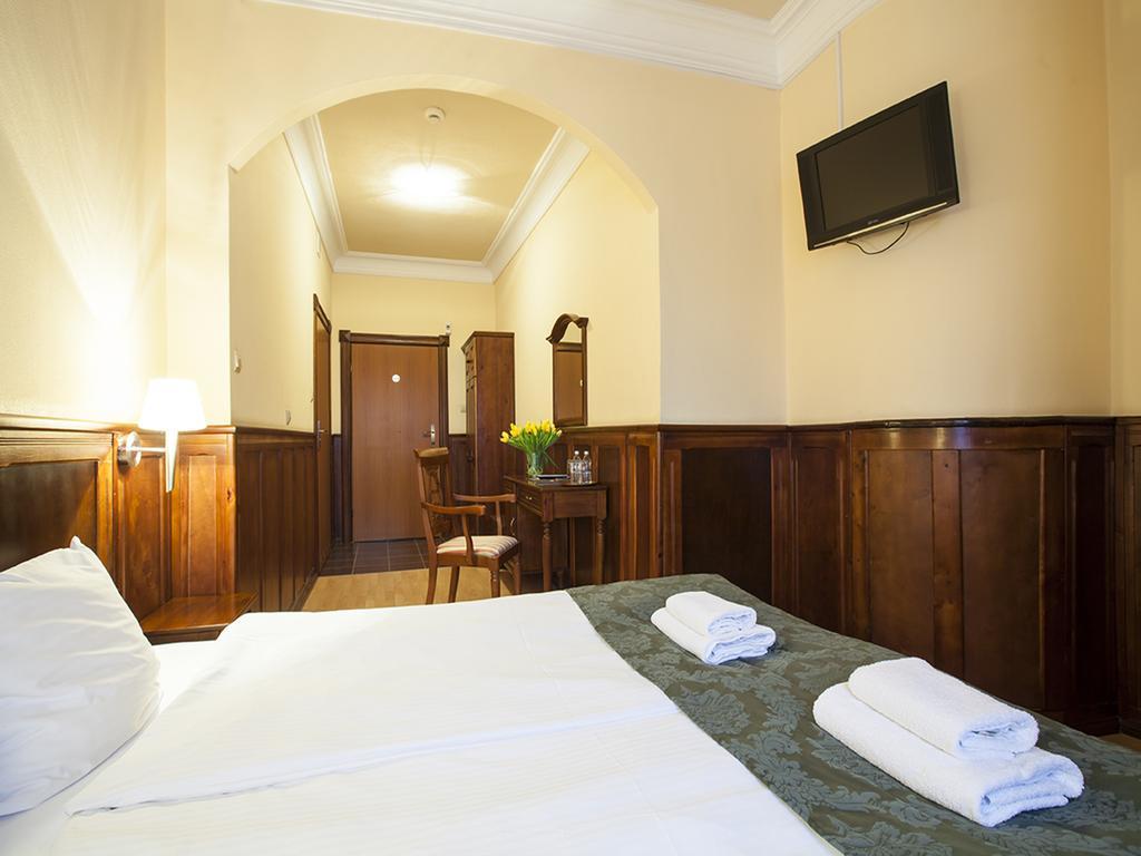 Hotel Kresowianka Быдгощ Экстерьер фото