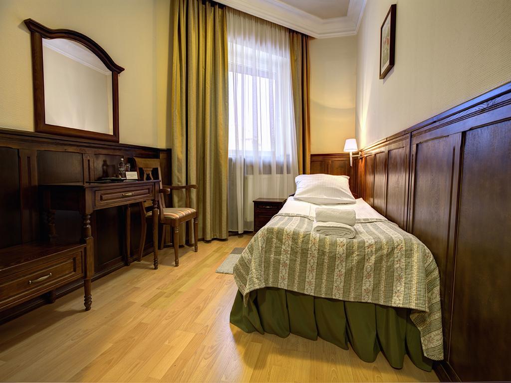 Hotel Kresowianka Быдгощ Экстерьер фото